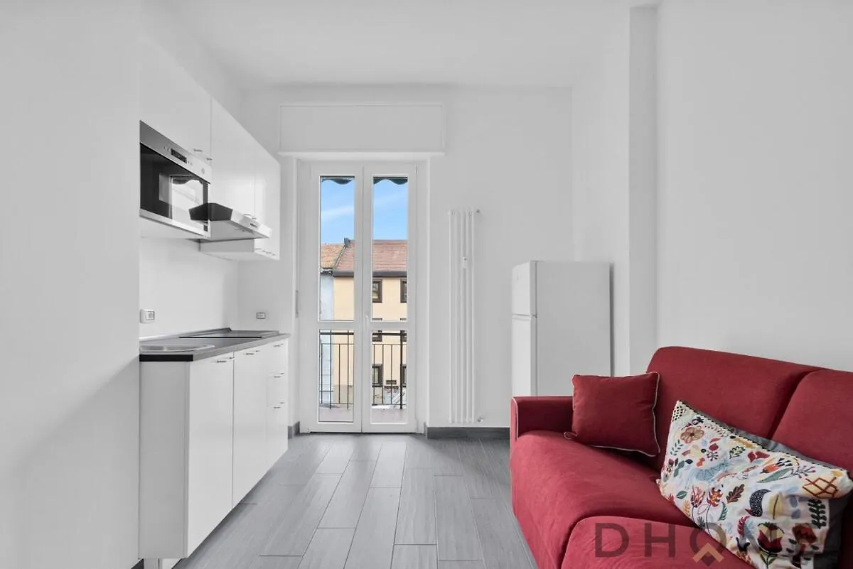 Flu10 -Crescenzago- Bright - Wi-Fi - Apartment Milan